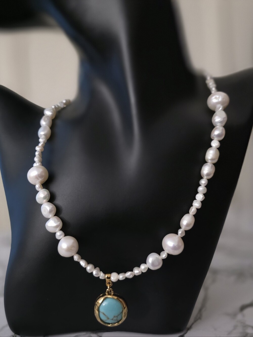 Pearl Necklace with Turquoise Pendant - White Pearls